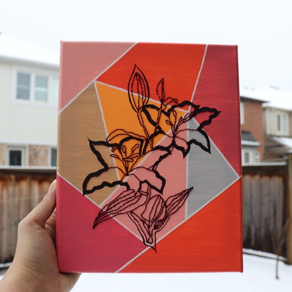 Handmade Embroider Canvas - Minimalist Line Art - Picture 3 of 3